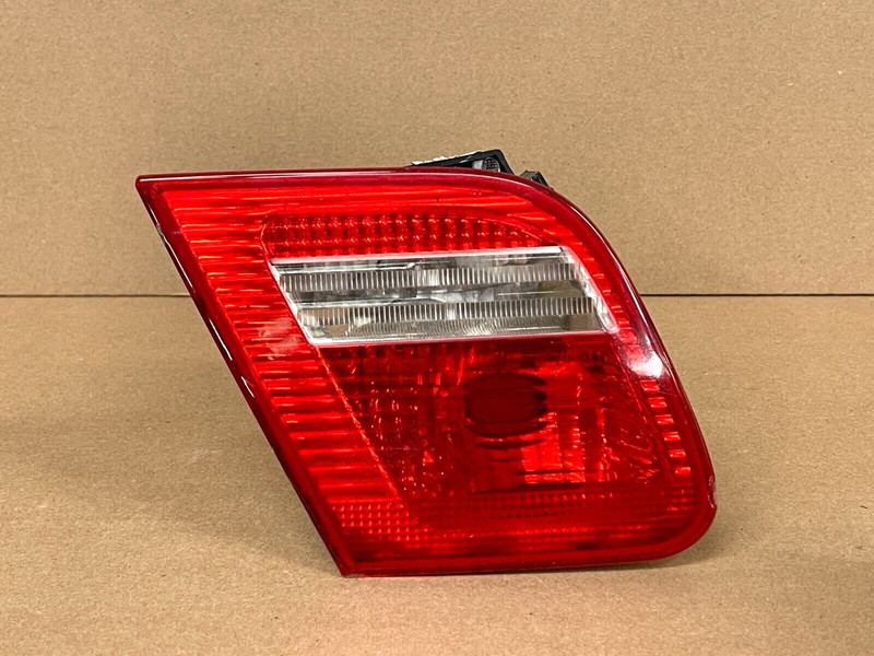 ⭐PERFECT! 2001-2003 BMW 3-SERIES E46 LEFT LH DRIVER INNER TRUNK TAILLIGHT OEM