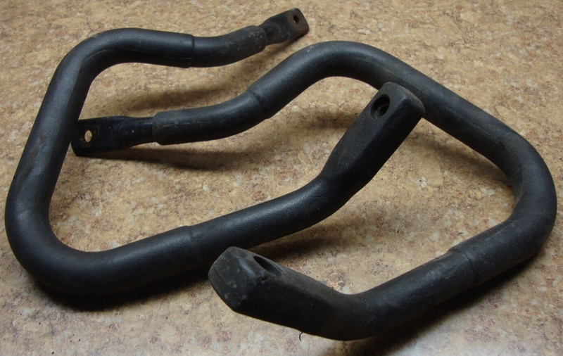 2007 Yamaha Royal Star Venture XVZ13 XVZ1300 Rear Sissy Bar Grab Handles Back G6