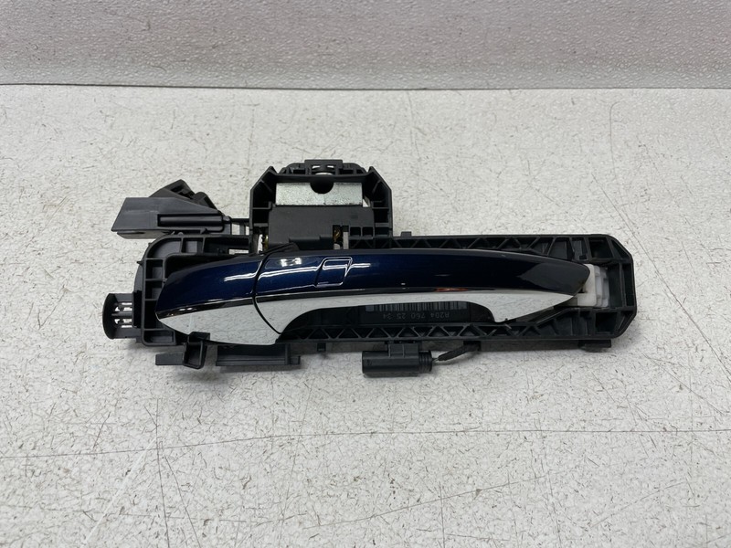 17 18 19 Mercedes GLS450 GLS550 X166 Rear Left Exterior Door Handle 1399 OEM