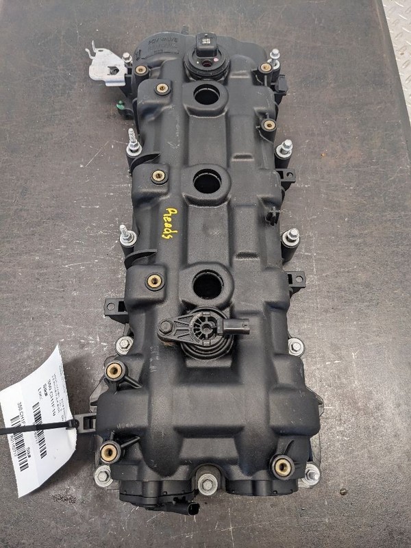 17-24 Chrysler Pacifica 3.6L FWD AT Right Valve Cover1162717