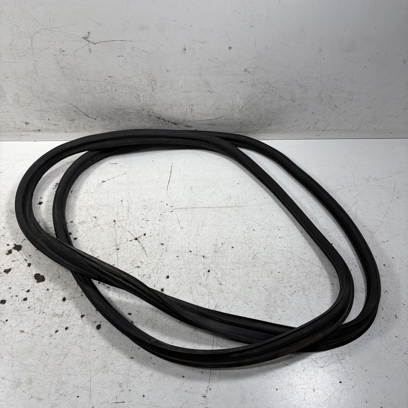 97-01 Honda Prelude Trunk Weatherstrip Seal 74865-S30-010 OEM