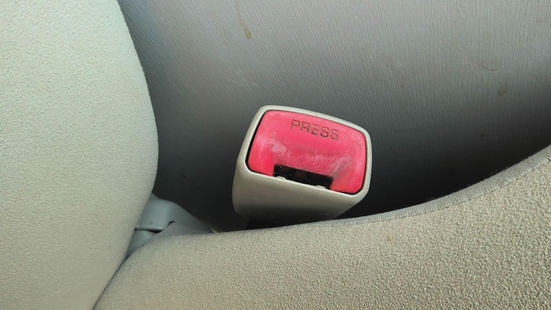 Front Seat Belt Buckle TOYOTA PRIUS 10 11 12 13