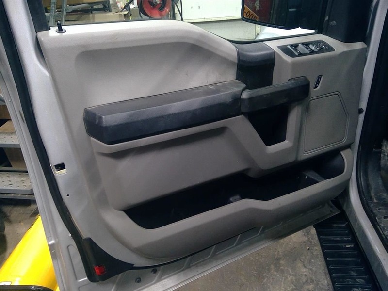 F150 2017 Driver Left Front Door Trim Panel 1730522