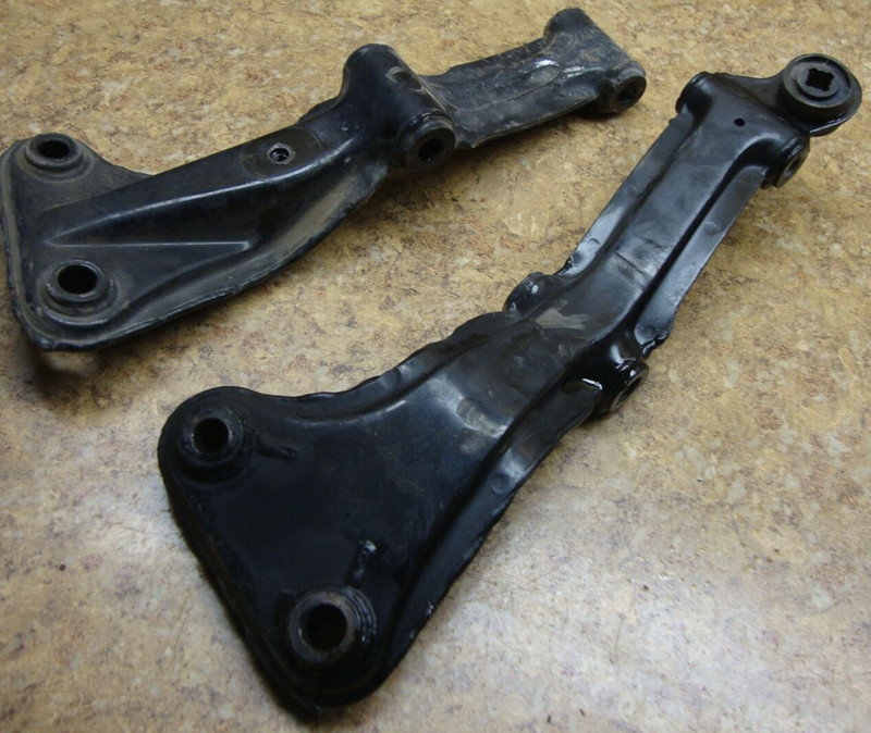 1982 Honda GL500 GL 500 Silverwing Engine Frame Mount Bracket Motor Mounting