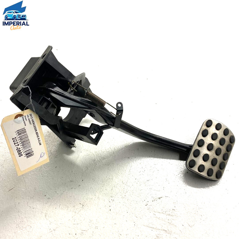 2007-2013 W221 Mercedes S550 CL550 S63 AMG CL63 AMG Brake Pedal W/ Cover Pad OEM