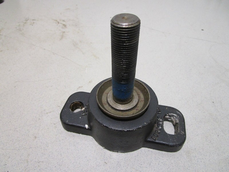 66284A2Engine End Mount Base Fits Mercruiser Alpha Stern Drive V8 V6