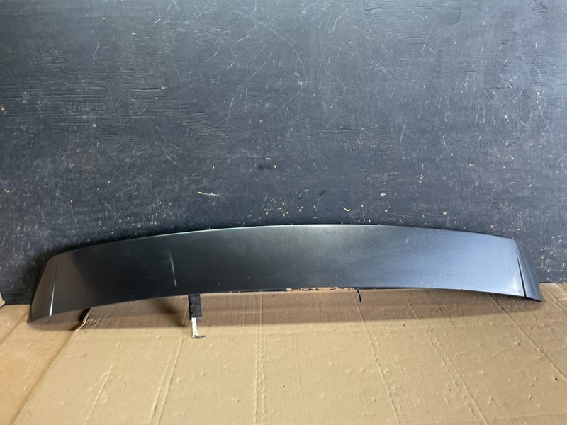 2007 to 2009 AUDI Q7 Rear Tailgate Spoiler W/ 3RD Third Brake Light OEM N8941 DG