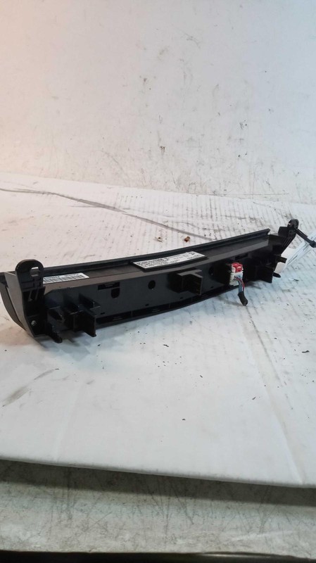 2022 Cadillac CT4 A/C Selector Switch OEM 85527869, 72000 Miles, Red