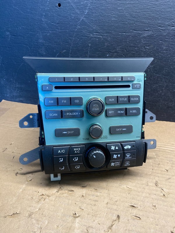 2009 to 2011 Honda Pilot AM FM CD Audio Radio Player Climate Control AD9624 DG