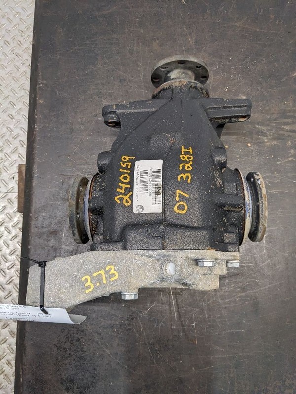 Carrier Coupe Rear RWD Automatic Transmission Fits 07-13 BMW 328i 1139938