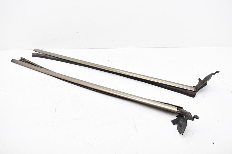 94-02 MERCEDES R129 SL SET OF 2 DOOR WINDOW WEATHERSTRIP MOLDING SEAL OEM KW25