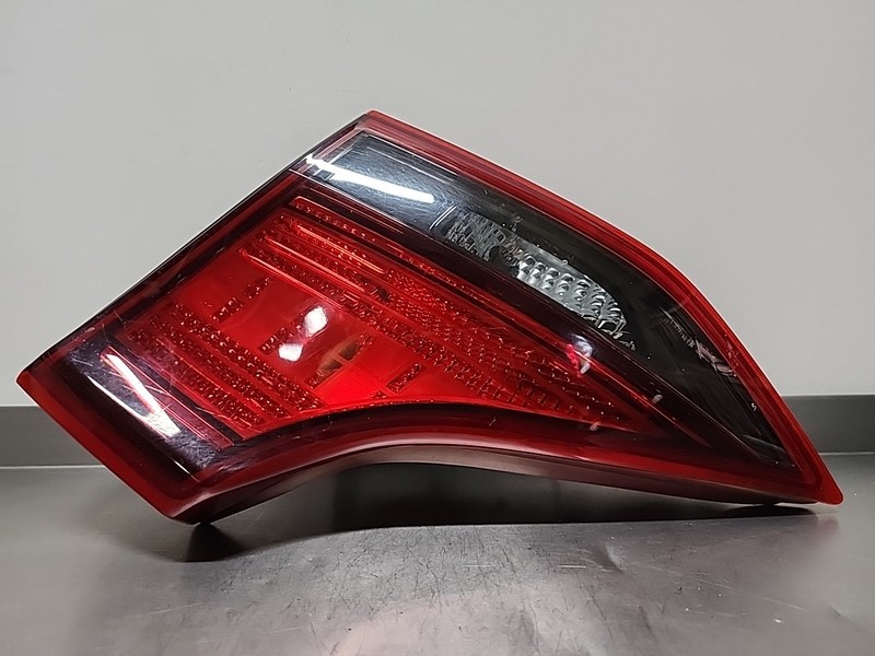 Halo 2017 2018 2019 Hyundai Ioniq inner tail light RIGHT PASSENGER OEM 92404-G2
