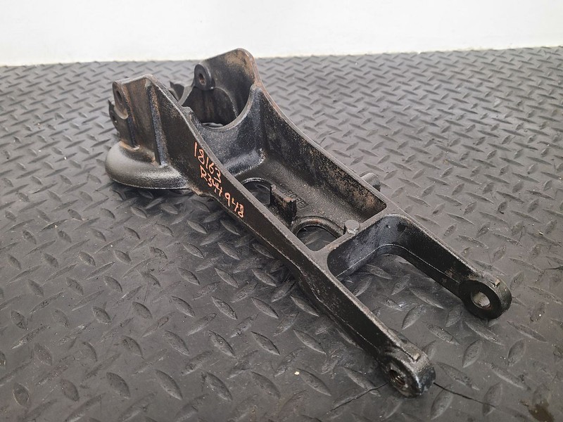 04-06 Volvo S80 FWD Rear Left Driver Lower Forward Arm OEM 306665589