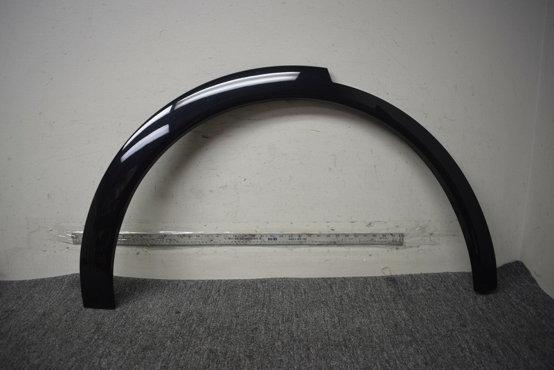 PORSCHE CAYENNE WHEEL MOLDING FACTORY OEM LOCAL PICKUP ONLY