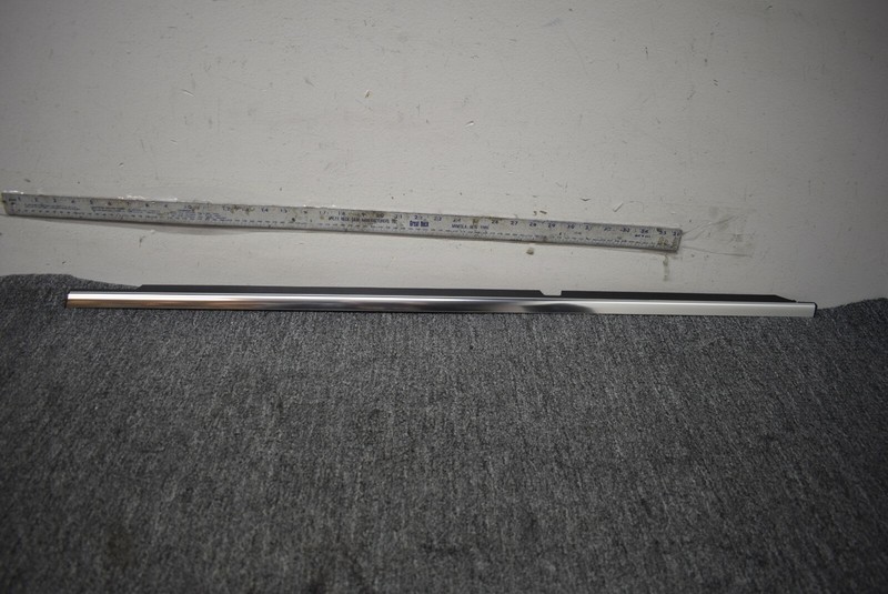 2008-2014 MERCEDES BENZ C250 C300 REAR DOOR CHROME BELT FACTORY OEM
