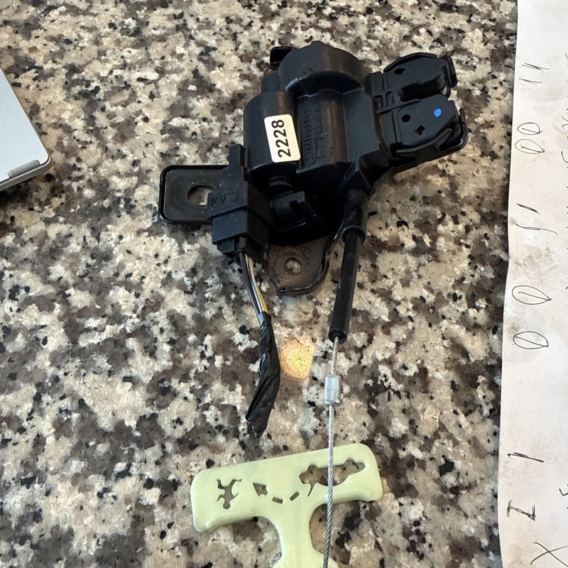 LINCOLN MKZ 2013 Trunk Latch Lid Lock Actuator