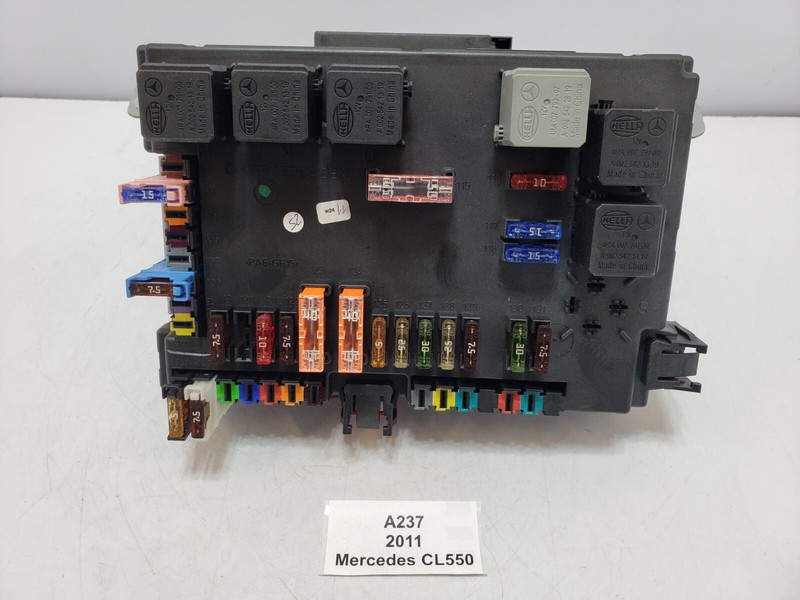 ✅11-14 OEM Mercedes W216 CL550 Rear Trunk Fuse Box Relay Control Module