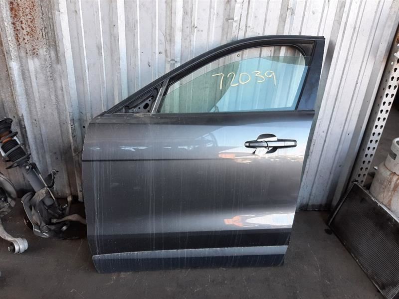 2017-2020 Jaguar F-Pace Left Front Door Assembly Gray T4A1369