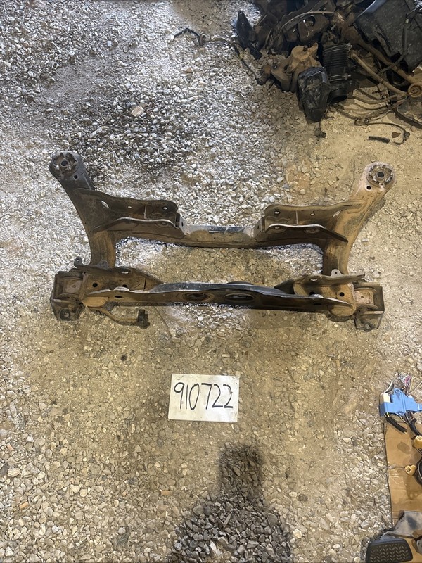 2007-2009 Lexus RX350 AWD rear crossmember subframe Toyota Highlander