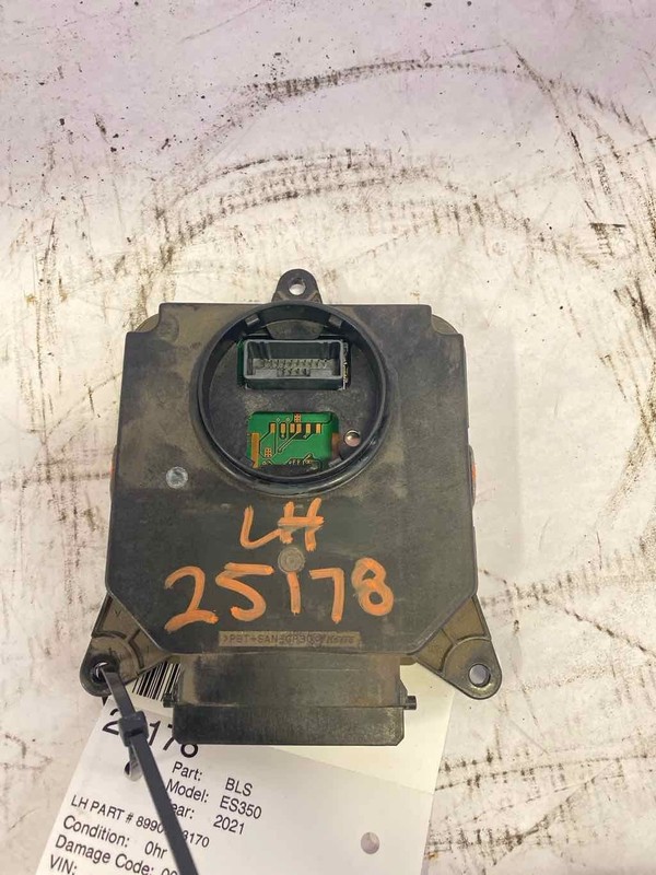 89907-33170 Headlamp Ballast LEXUS ES350 Left 21