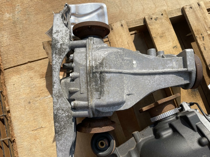 11-18 AUDI A8 D4 REAR CARRIER DIFFERENTIAL CASE ASSEMBLY OEM KCC 171K MILES