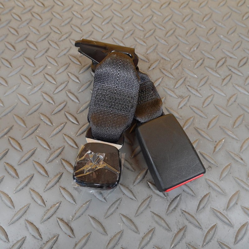 2021-2024 BUICK ENVISION REAR RIGHT SIDE SEAT BELT SEATBELT BUCKLE OEM 84031175