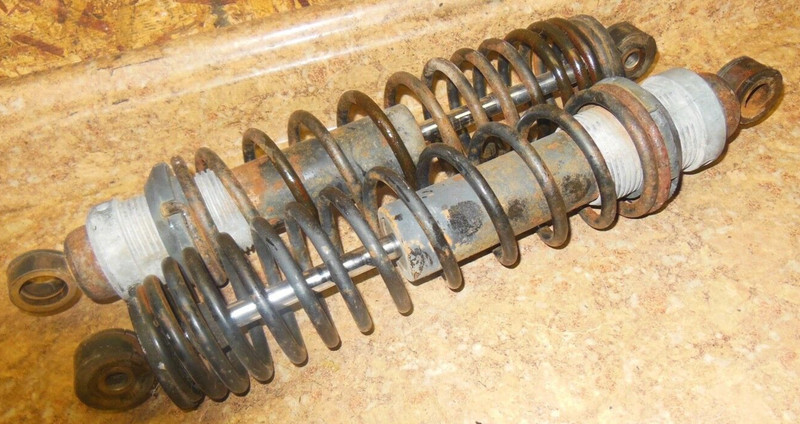 1990 Arctic Cat Prowler 440 Snowmobile Front Left Right Shocks Suspension Spring