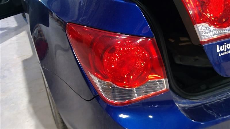 Driver Tail Light VIN P 4th Digit Limited Fits 11-16 CRUZE 3194580