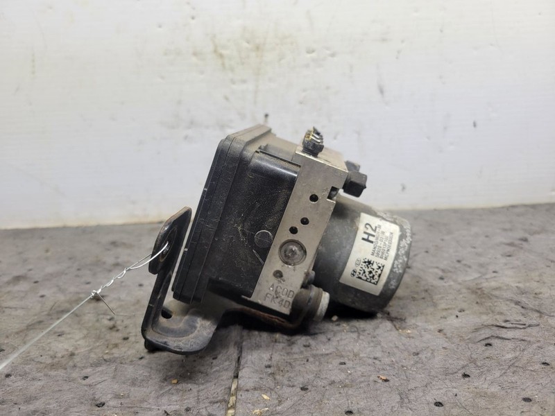 Anti-Lock Brake Part Actuator And Pump Assembly Fits 16-18 TUCSON 1753392