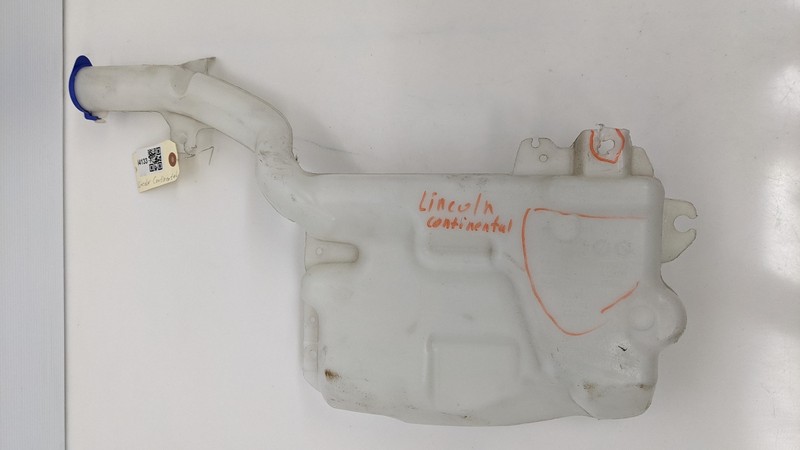 Windshield Washer Reservoir 2017 Lincoln Continental 2018 2019 2020 X