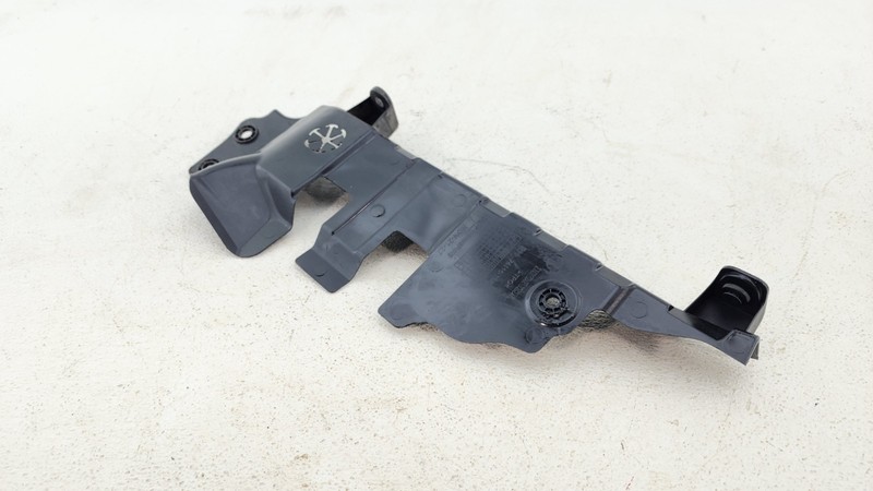 2021-2023 HONDA RIDGELINE FRONT BUMPER RIGHT SIDE AIR GUIDE DUCT COVER OEM