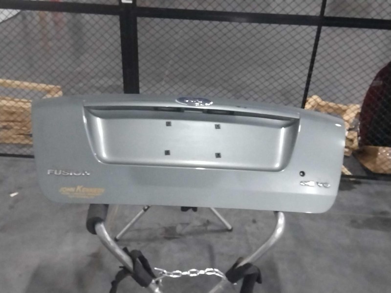 2006-2009 Ford Fusion OEM Green Deck Lid Trunk Lid 4DR SED GRN DV 76K Miles