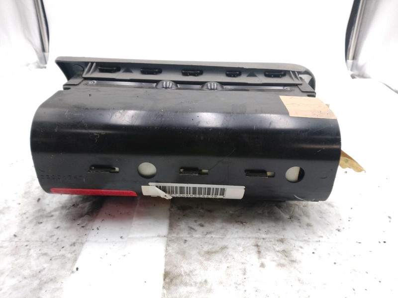 2004 Chevrolet Trailblazer EXT Instrument Panel Air Bag OEM 15097542 White 74K