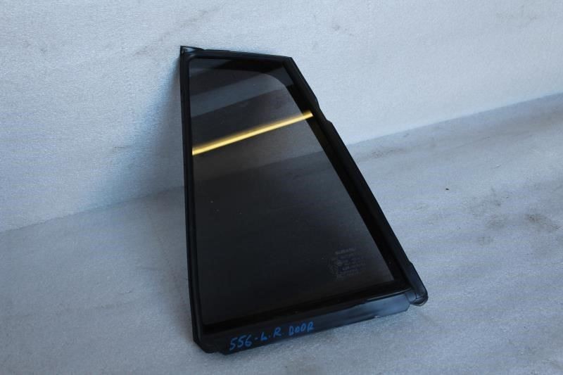 2017 SUBARU XV CROSSTREK LEFT DRIVER SIDE REAR DOOR VENT GLASS WINDOW