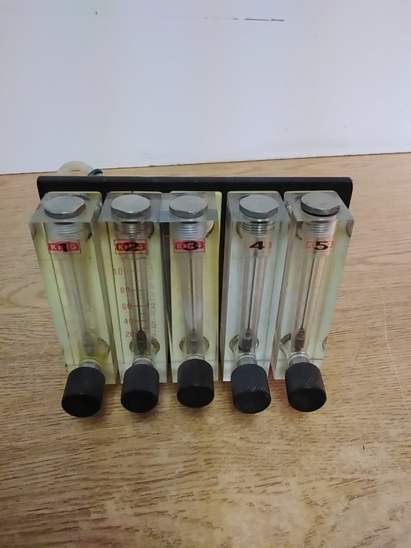 Lot Of 5 King Instruments SCFH-AIR-READ TOP OF FLOAT Flow Meter 0-100 W/ Mount