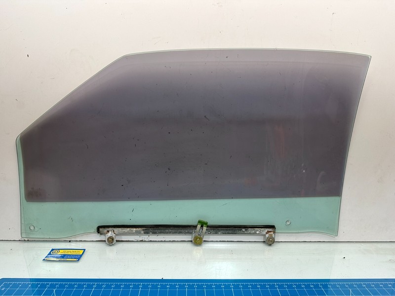 90-02 Mercedes Benz SL class R129 RIGHT PASSENGER SIDE DOOR WINDOW GLASS OEM