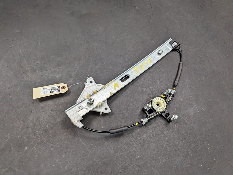 Rear Left Door Window Regulator 2019 Mazda CX-5 KB7W-73-590 2017 2018 2020 2021