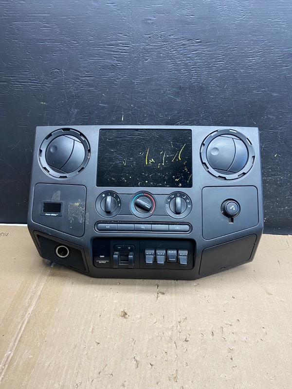 2008-2010 Ford F250 F350 Radio Climate Control Radio Dash Bezel Panel AB2077 DG