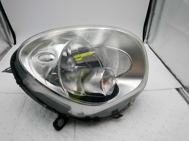 2016 MINI Countryman Right Headlight Assembly White OEM 591024 Used
