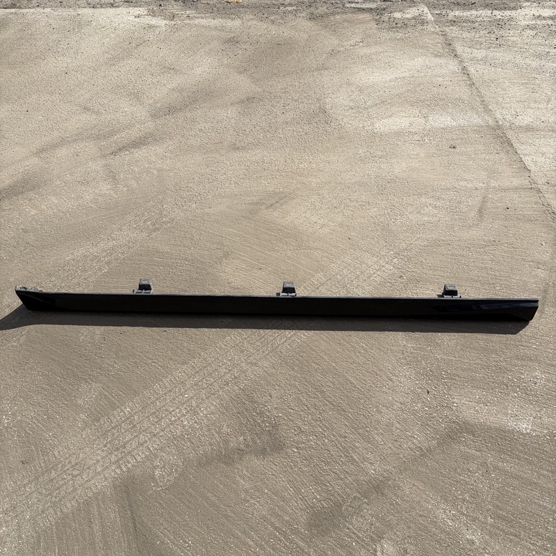 07-08 Honda Fit Sport Left Rocker Molding Black 71850-SAA-003ZB OEM