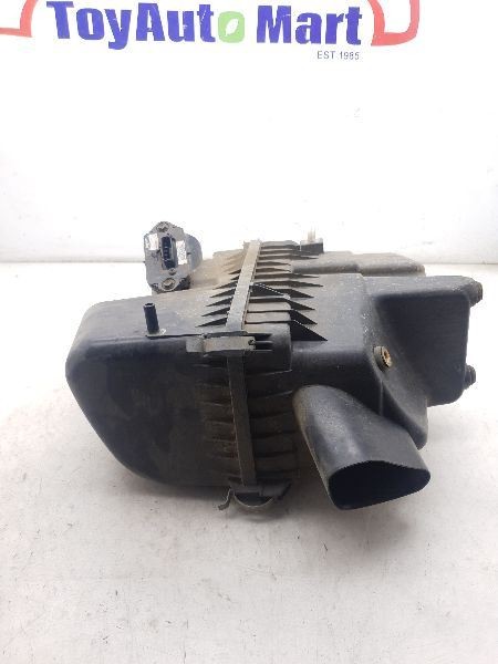 98-00 TOYOTA SIENNA V6 AIR CLEANER BOX