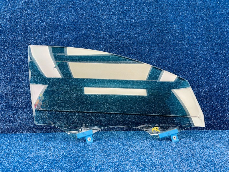 2015-2017 Chrysler 200 Front Right Door Window Glass OEM 43R-001565