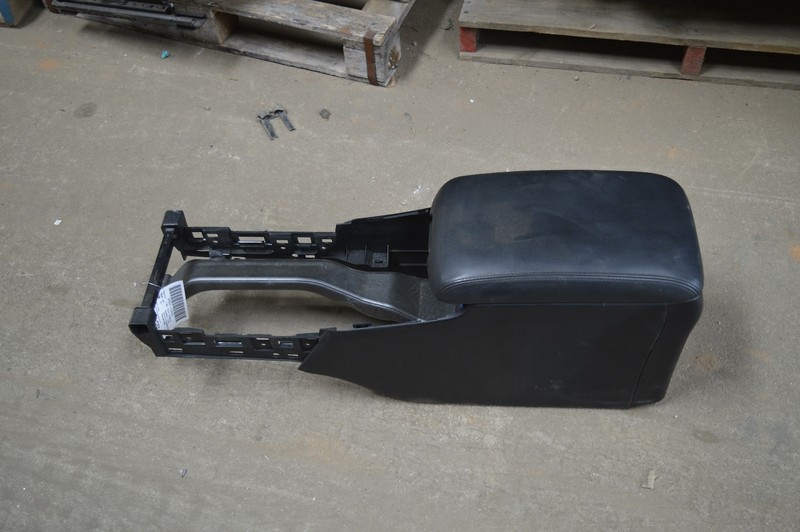 2011-2013 INFINITI M56 FRONT CENTER CONSOLE STORAGE FRAME ARMREST COVER OEM