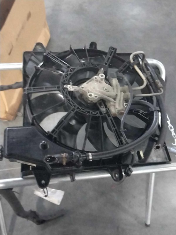 2010 Jeep Grand Cherokee Engine Cooling Fan Motor OEM 5.7L Silver 135K Miles