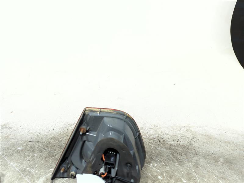 2010 Hyundai Elantra Left Tail Light Assembly Brown OEM 502869 Used 183K