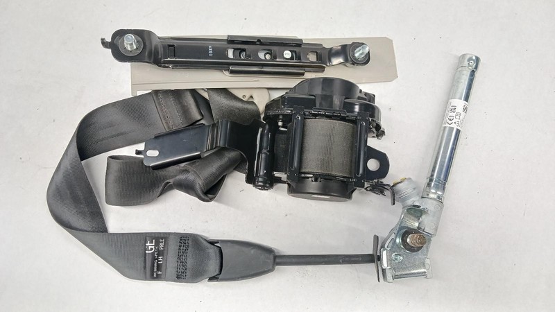 24 SUBARU XV CROSSTREK Front Seat Belt driver retractor OEM 6 Month Wnty!