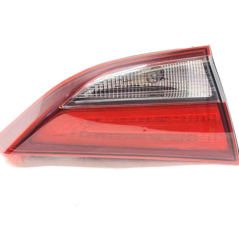 2014 Elantra LH Driver Side Lid Tail Light W/ Light Scratches 924033Y500