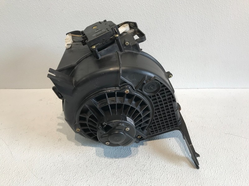 01-07 Toyota Sequoia 4.7L Oem Heater Blower Assembly Fan Motor 87130-0C020