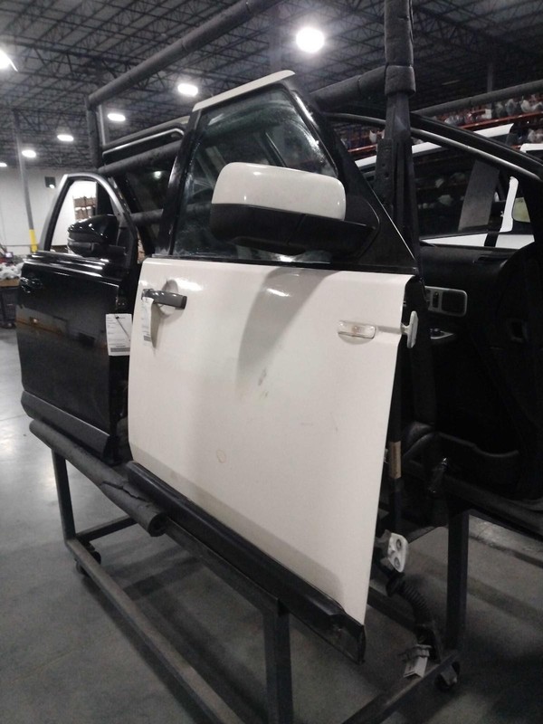 2010 Land Rover LR4 Right Front Door White 368157 146K Miles OEM Used