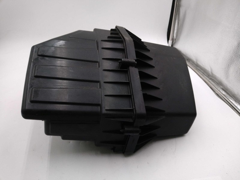 2020 Jeep Cherokee 2.4L Air Cleaner Assembly OEM 68285593AC Used 85K Miles